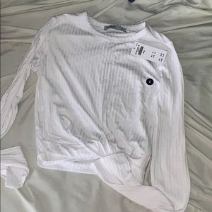 hollister cropped long sleeve, never worn!